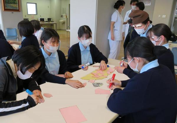 平塚看護大学校の学校生活の様子