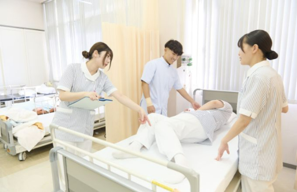 横浜労災看護専門学校イメージ